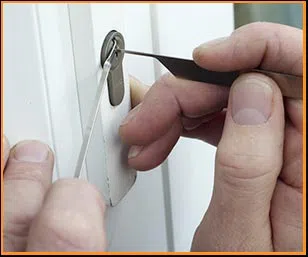 Denver CO Locksmith Denver, CO 303-357-7672 - 18-24-hour-emergency-locksmith